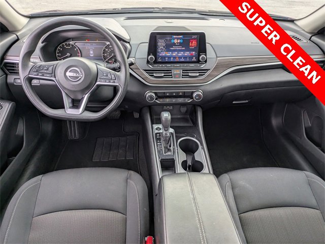 Used 2024 Nissan Altima 2.5 SV image 16
