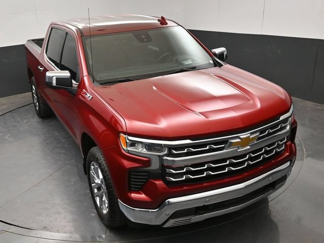 Used 2022 Chevrolet Silverado 1500 LTZ w/ LTZ Premium Package AWD/4WD image 18