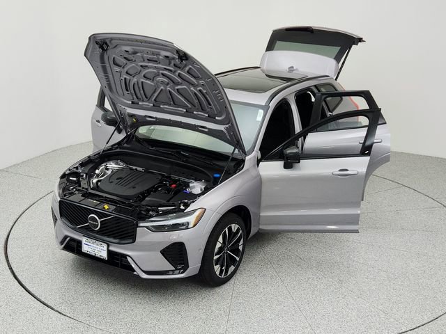 New 2026 Volvo XC60 B5 Plus w/ Climate Package image 13
