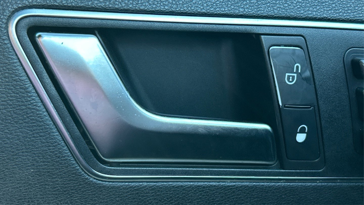 Used 2013 Mercedes-Benz E 350 Sedan image 27