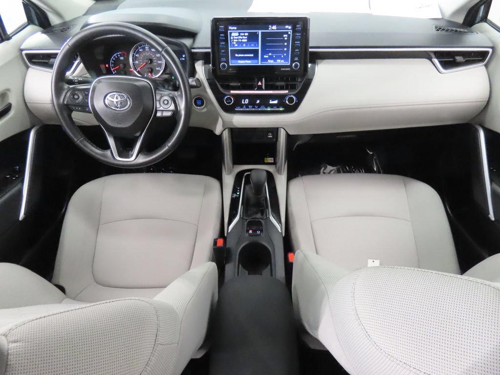 Used 2022 Toyota Corolla Cross LE AWD/4WD image 15
