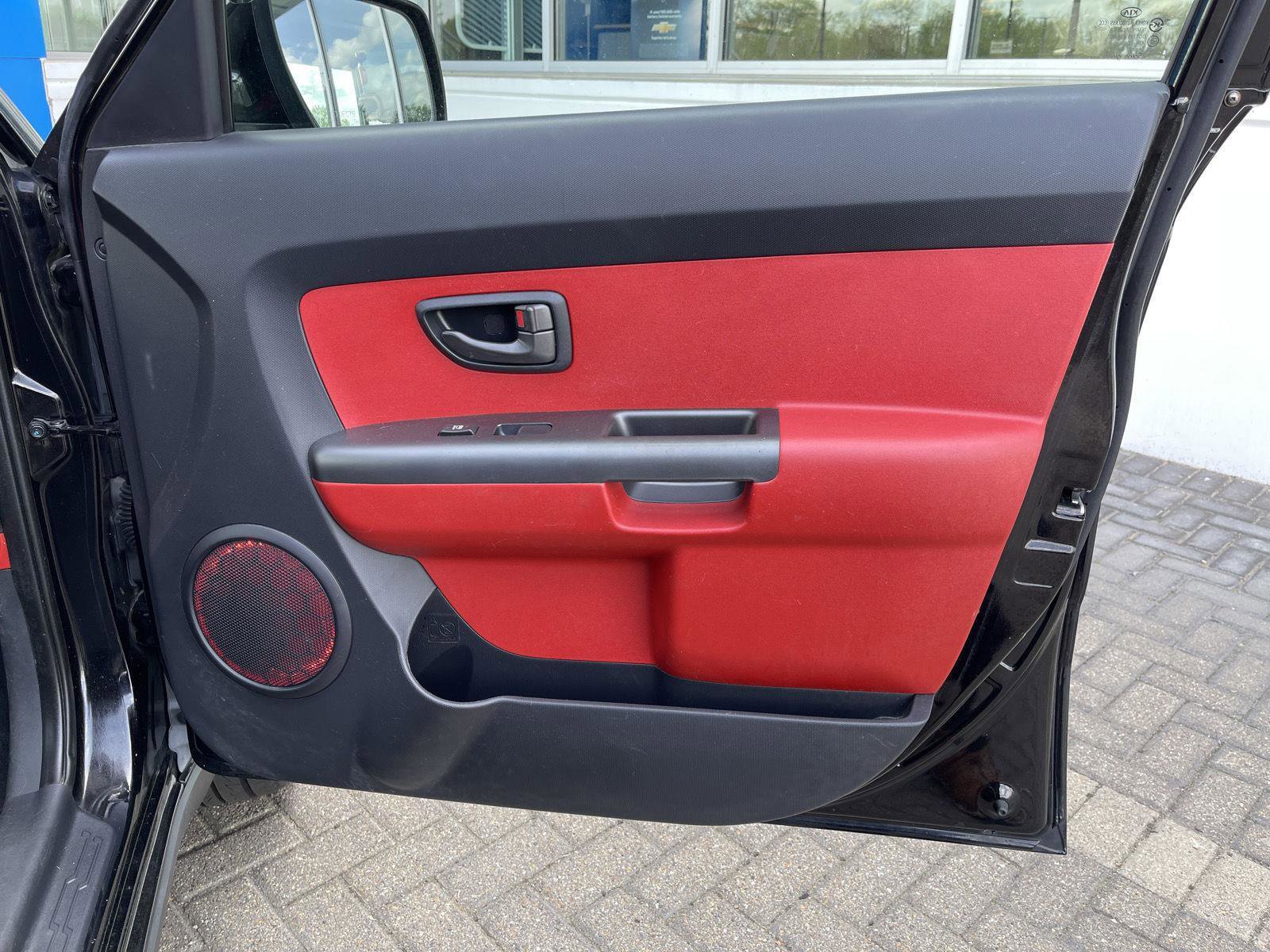 Used 2010 Kia Soul Sport FWD image 26