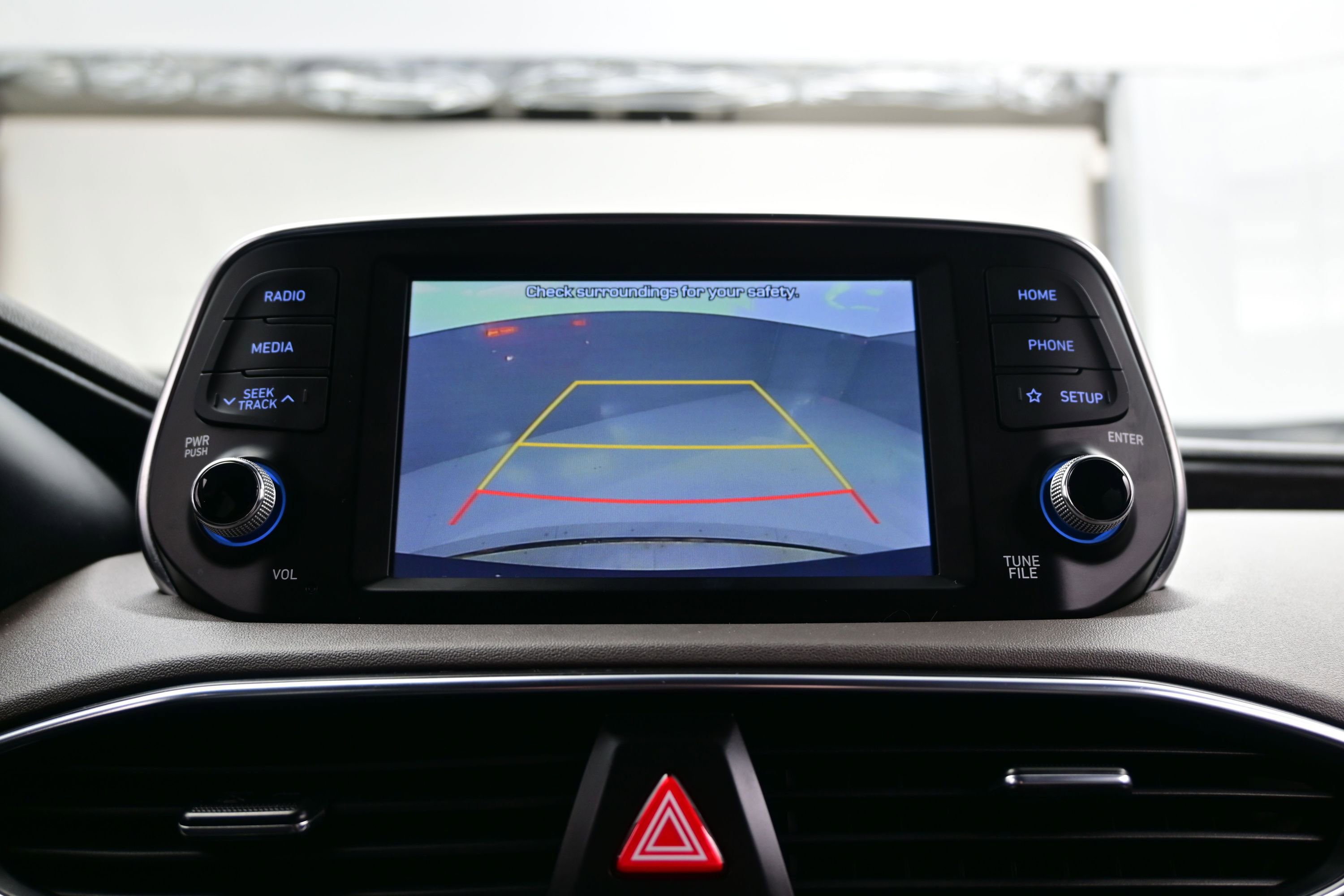 Used 2020 Hyundai Santa Fe SEL w/ Convenience + Premium Package AWD/4WD image 19