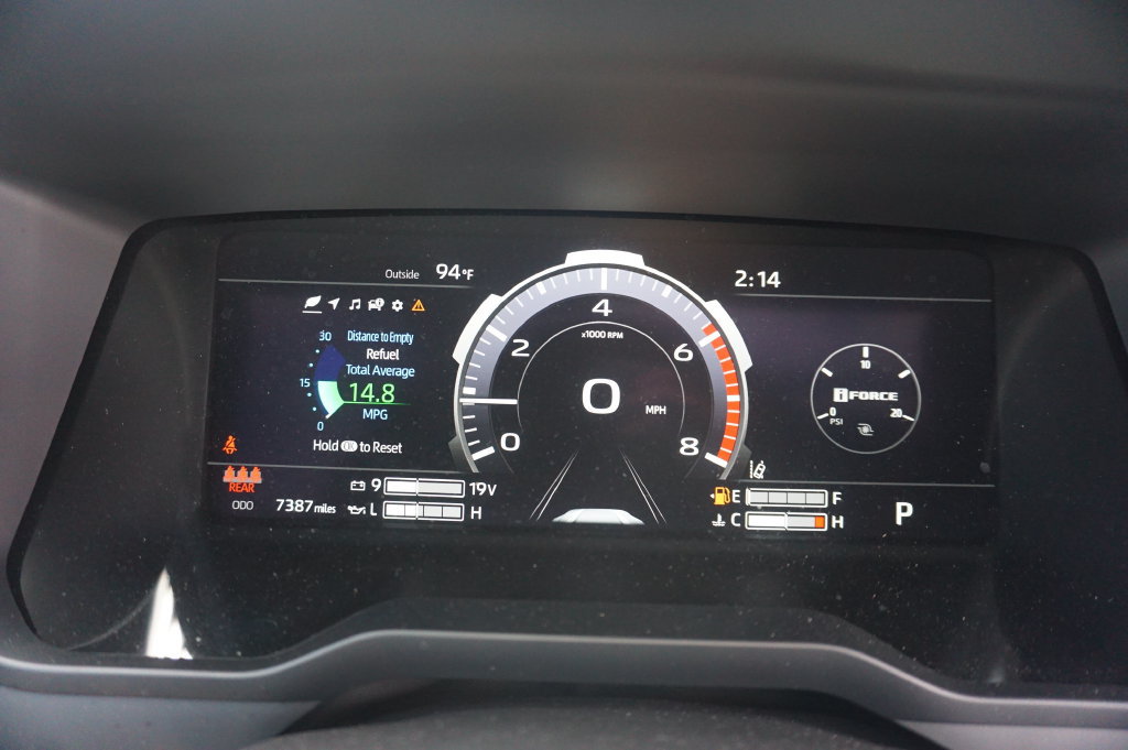 Used 2025 Toyota Tundra Platinum AWD/4WD image 7