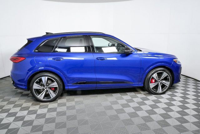 Used 2025 Audi SQ5 Premium Plus AWD/4WD image 2