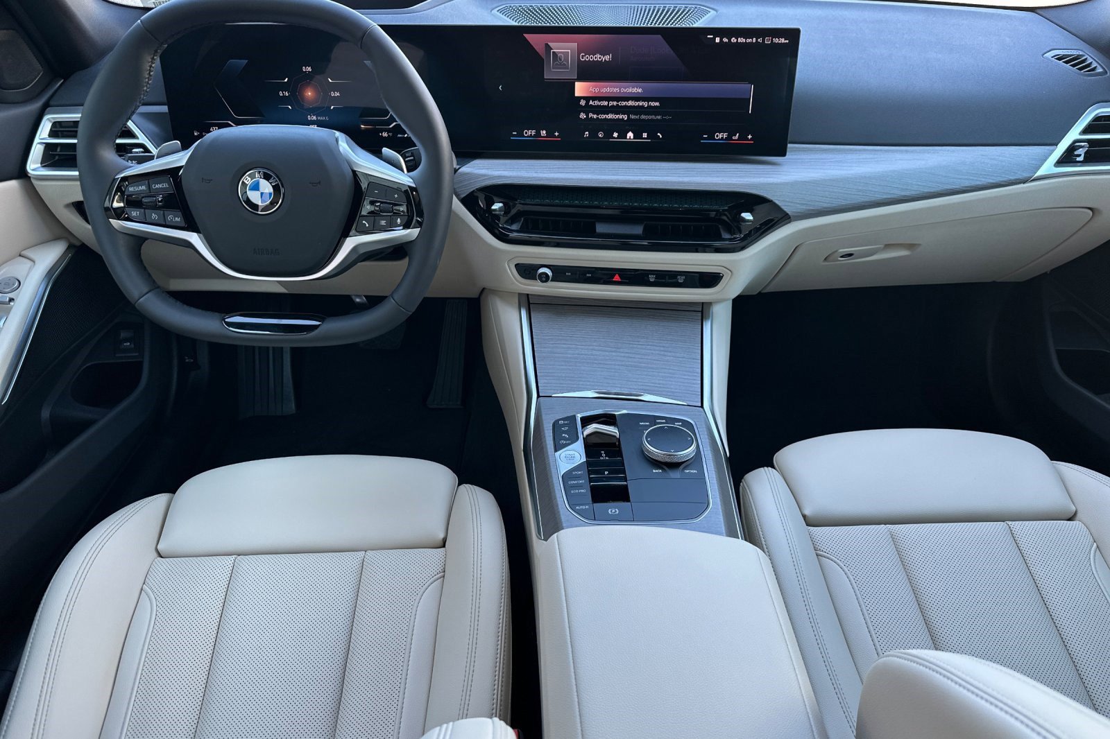 Used 2025 BMW 330i Sedan w/ Premium Package image 17