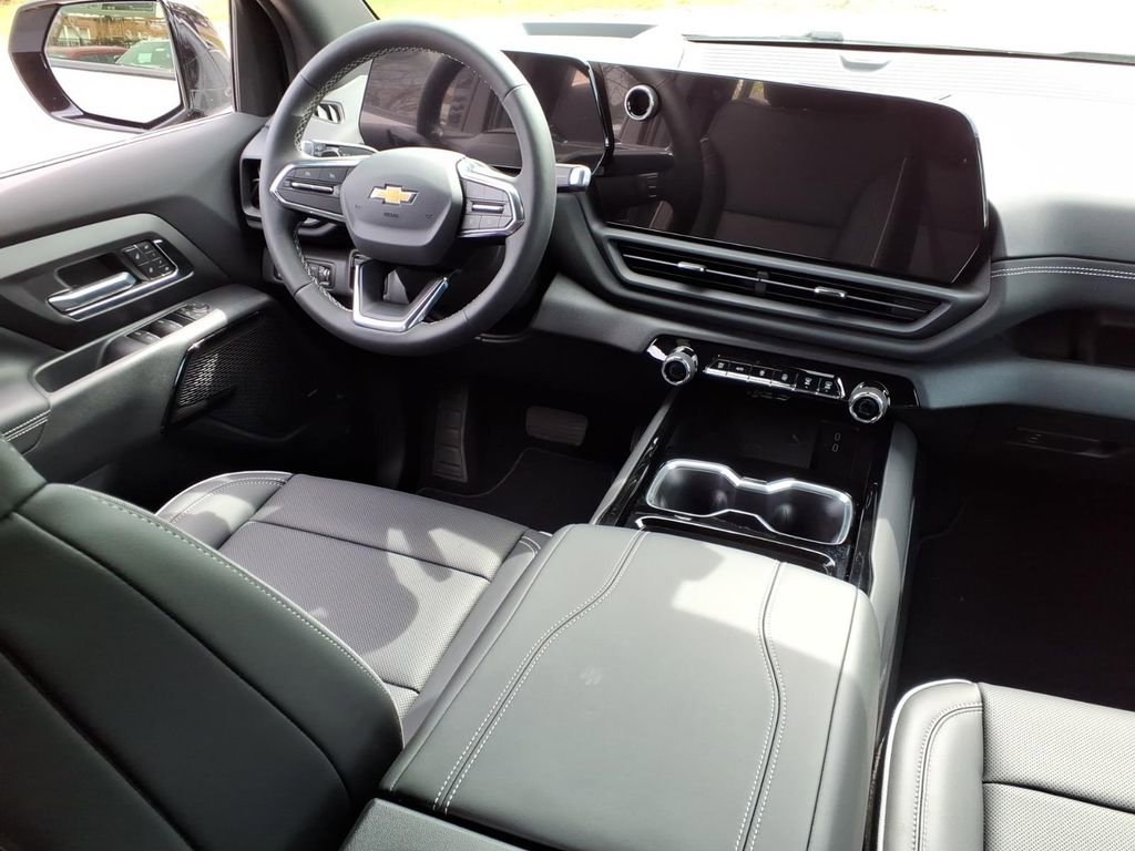 New 2026 Chevrolet Silverado EV LT w/ Plus Package AWD/4WD image 15