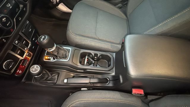 Used 2025 Jeep Wrangler Unlimited Sport S 4xe AWD/4WD image 23