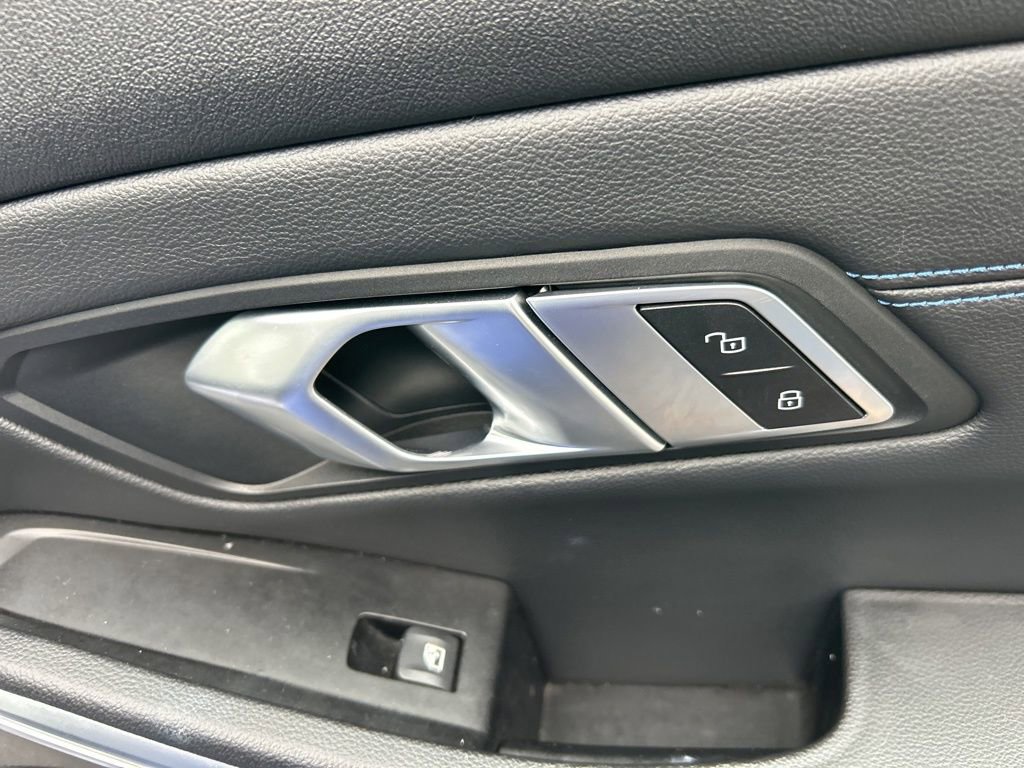 Used 2019 BMW 330i xDrive Sedan w/ M Sport Package image 35