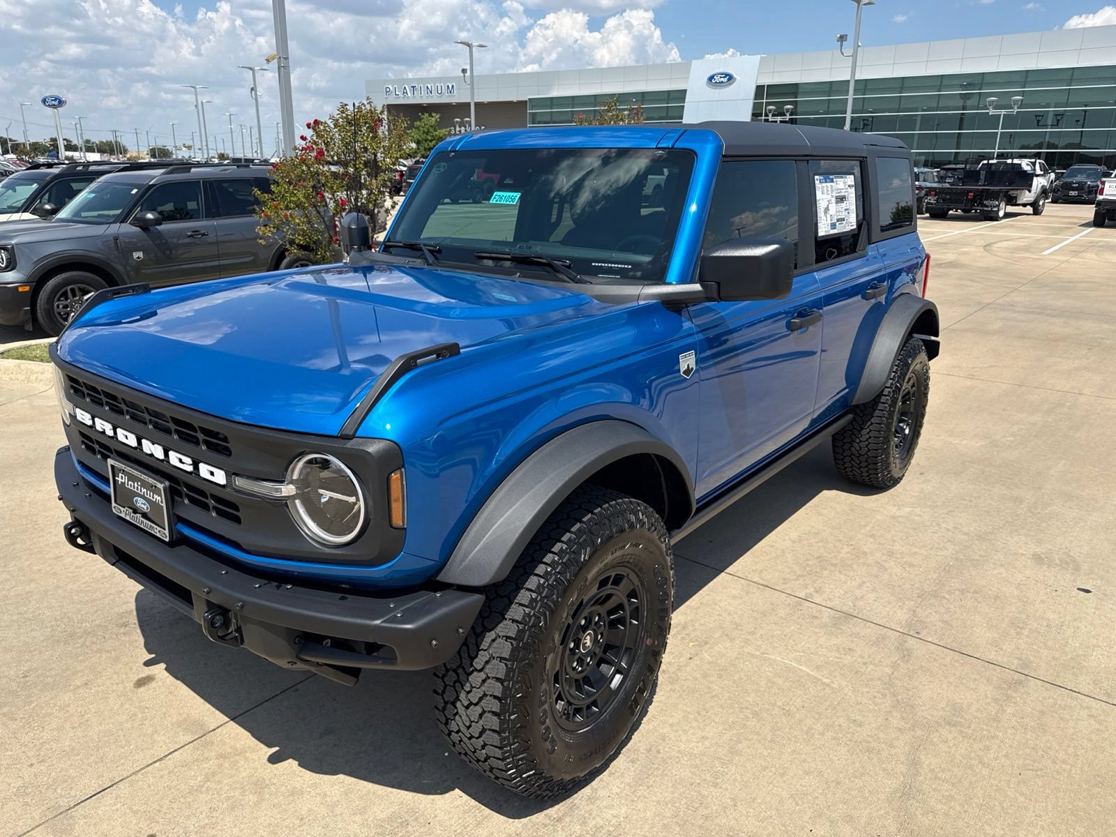 New 2026 Ford Bronco Big Bend w/ Black Diamond Package AWD/4WD image 1