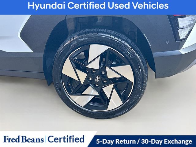 Used 2025 Hyundai Kona Limited image 10