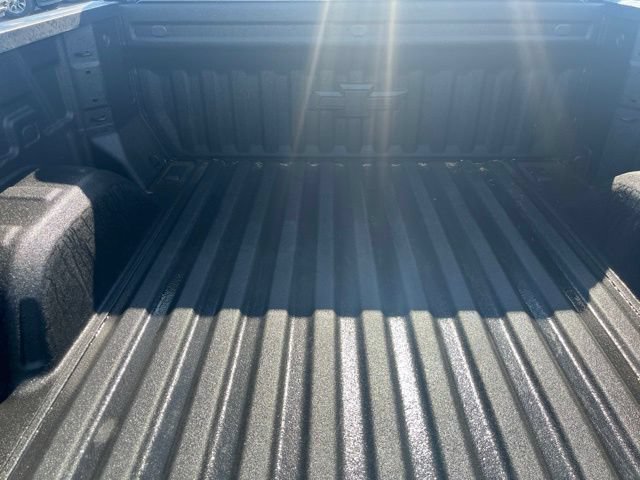 Used 2025 Chevrolet Silverado 1500 LTZ w/ LTZ Premium Package AWD/4WD image 8