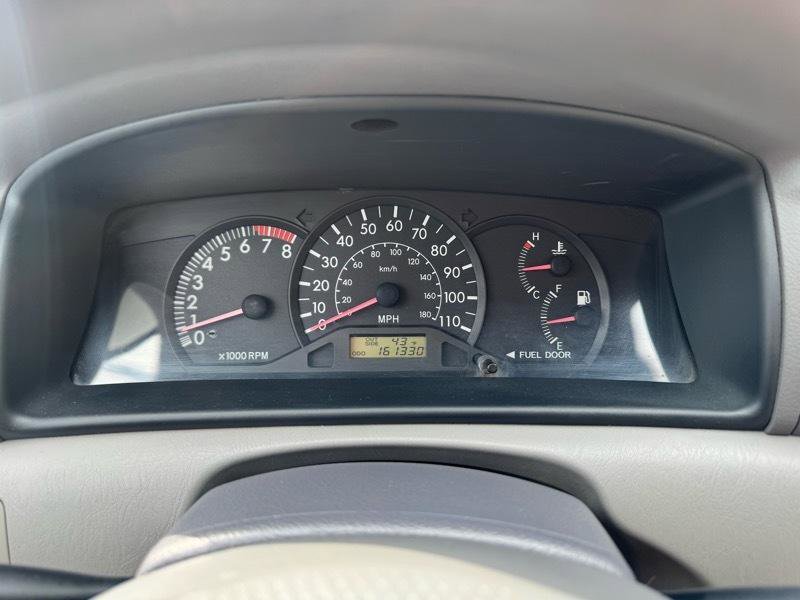 Used 2003 Toyota Corolla CE FWD image 17