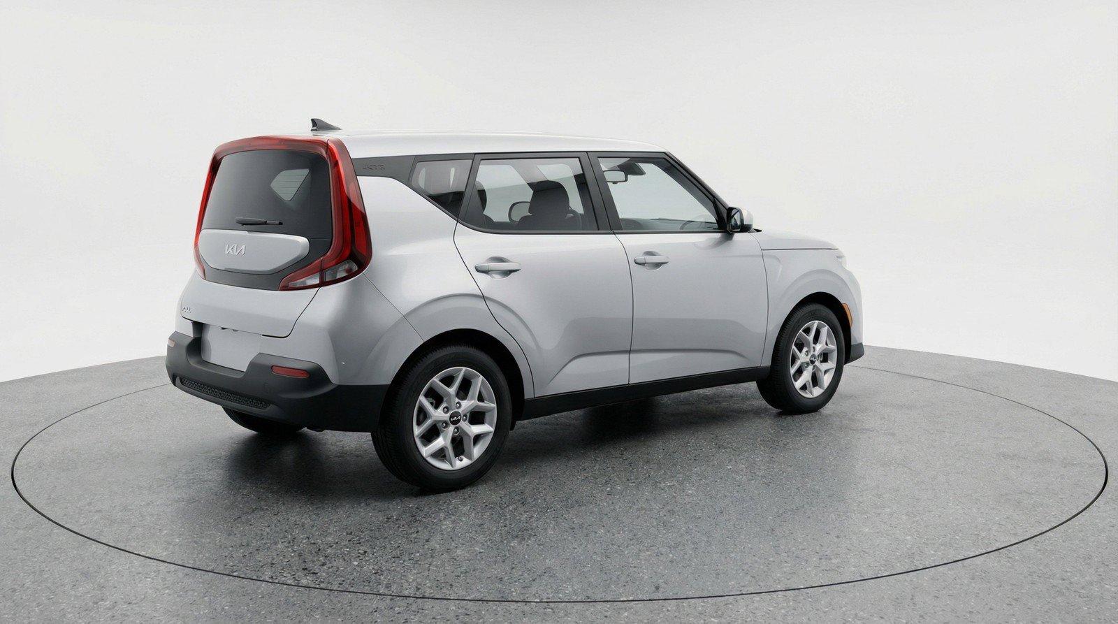 Used 2025 Kia Soul LX w/ LX Technology Package FWD image 9