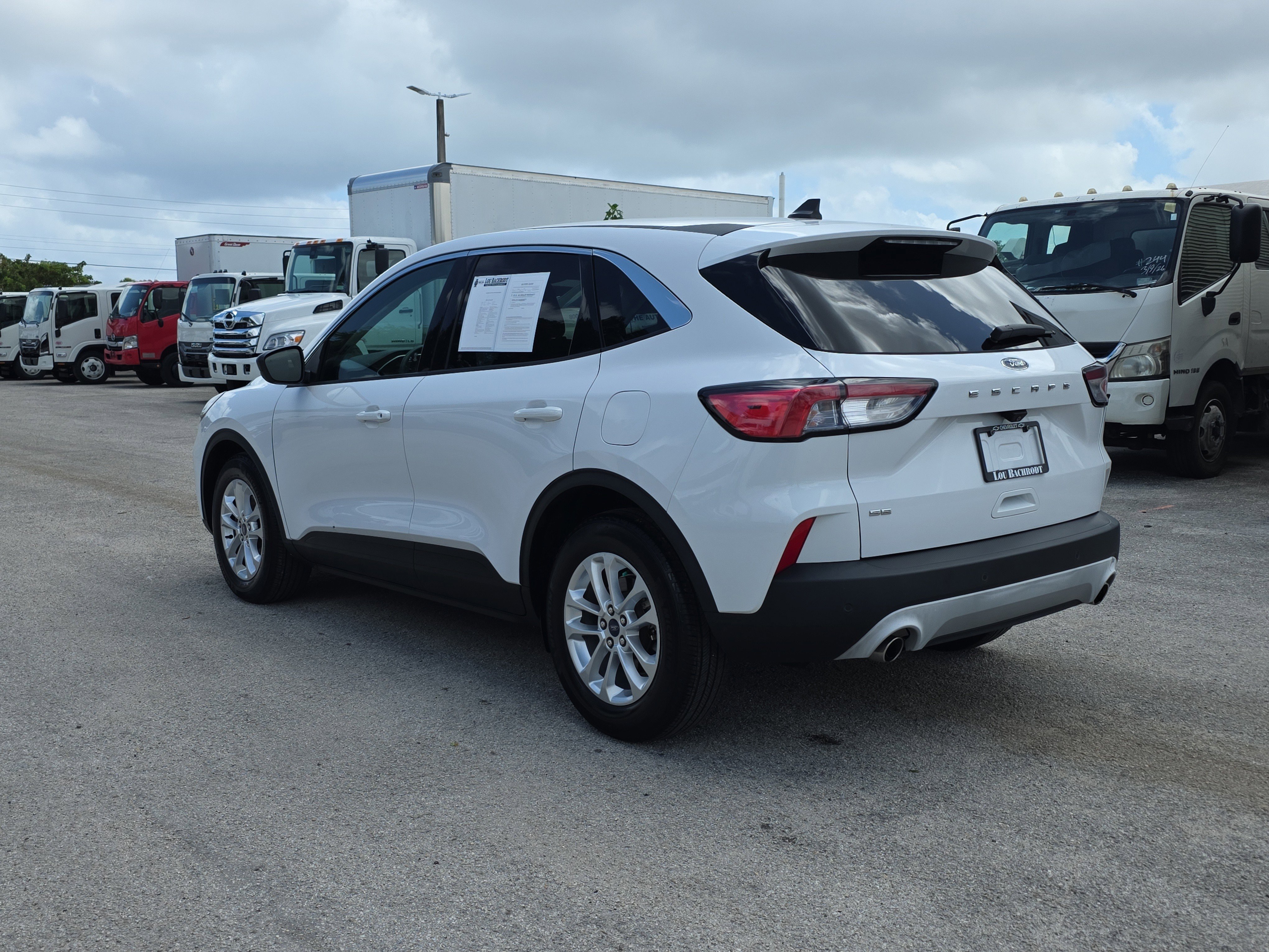 Used 2022 Ford Escape SE image 5