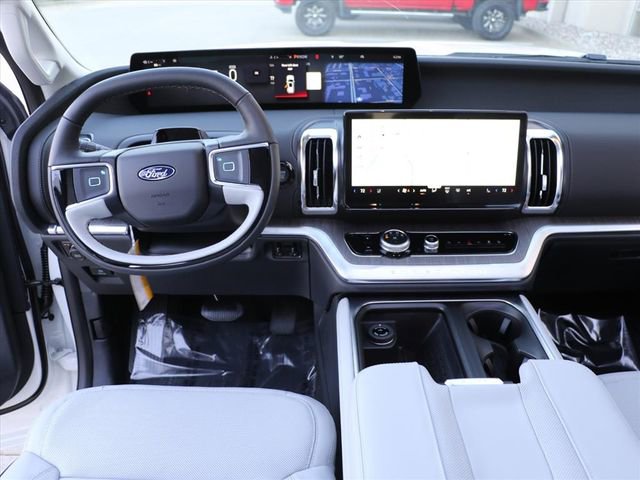 New 2025 Ford Expedition Platinum w/ Platinum Ultimate Package AWD/4WD image 18