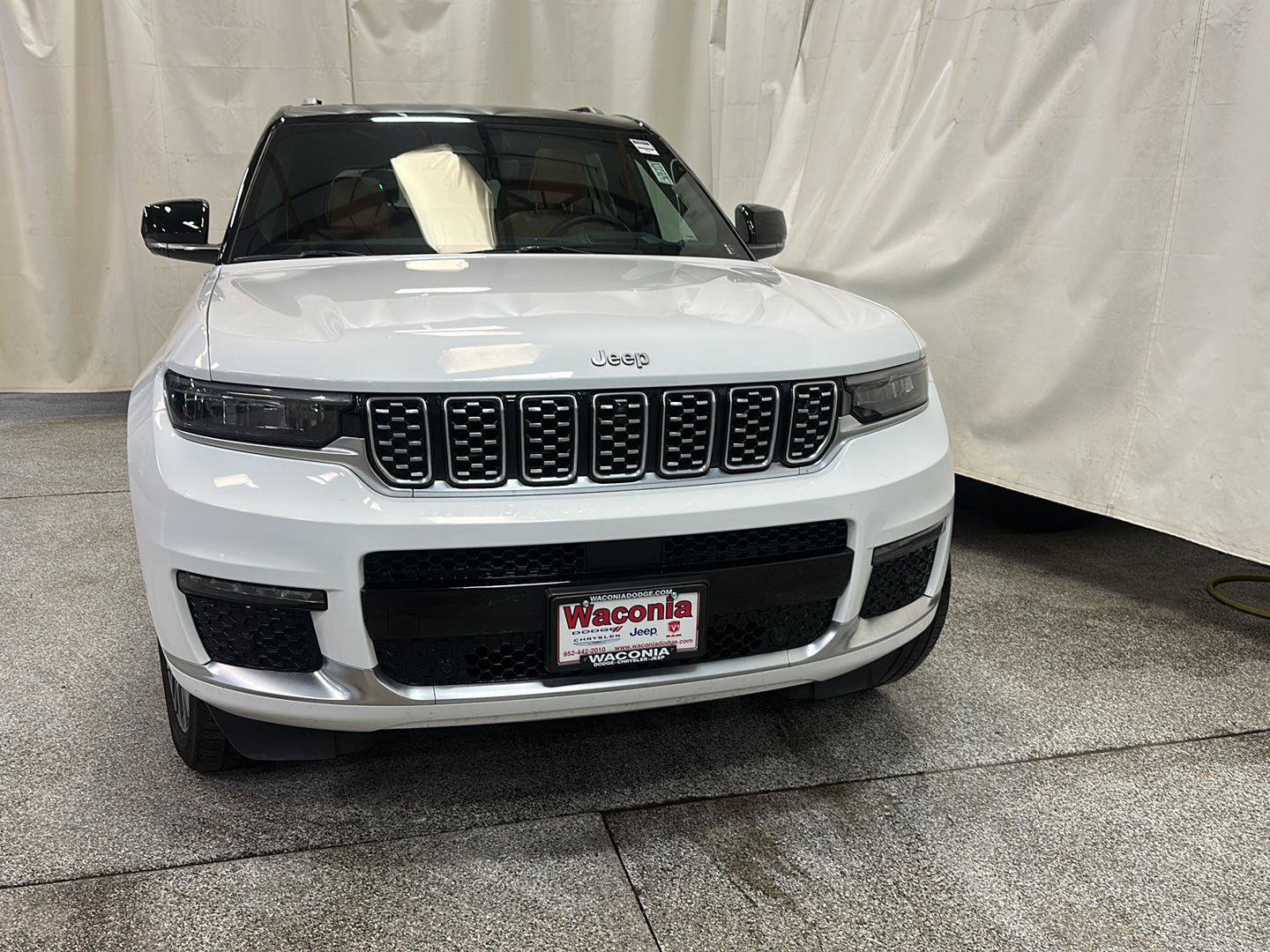 Certified 2023 Jeep Grand Cherokee L Summit AWD/4WD image 8