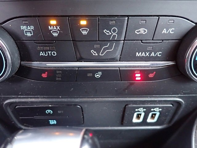 Used 2020 Ford EcoSport SES w/ SES Black Appearance Package image 25