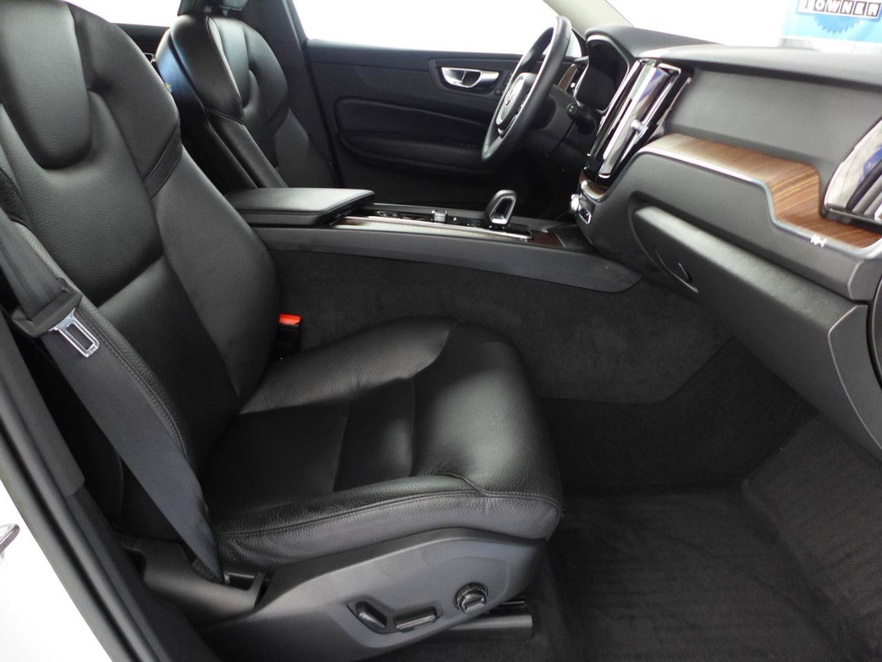 Used 2023 Volvo XC60 B5 Plus w/ Climate Package AWD/4WD image 45