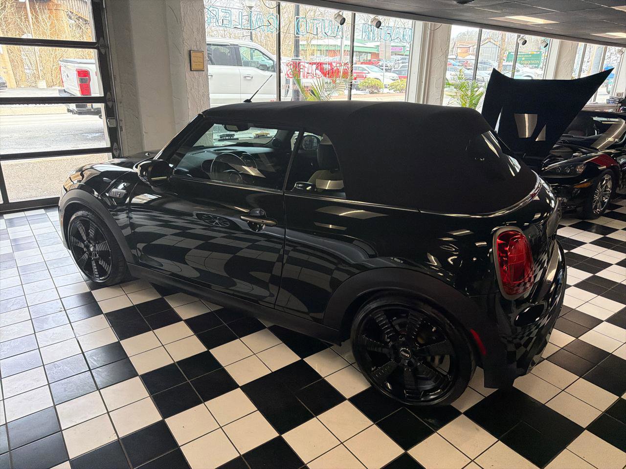 Used 2023 MINI Cooper S w/ MINI Resolute Edition FWD image 10