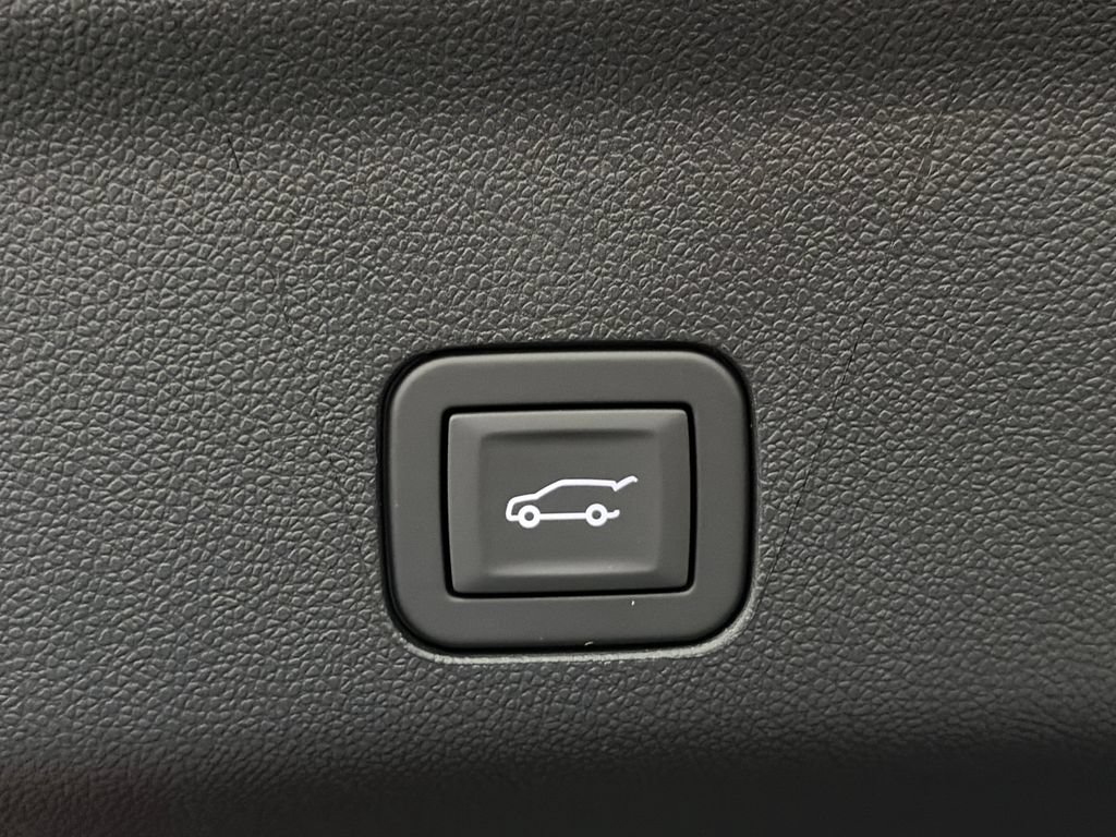 New 2026 Chevrolet Tahoe High Country AWD/4WD image 7