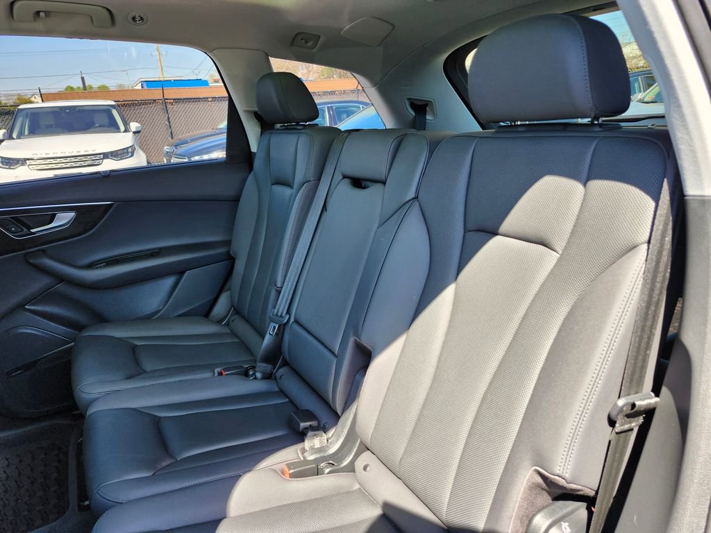 Used 2020 Audi Q7 3.0T Prestige w/ Prestige Package AWD/4WD image 10