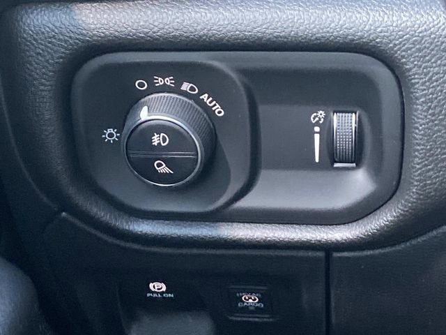 New 2026 RAM 1500 Classic Warlock image 15