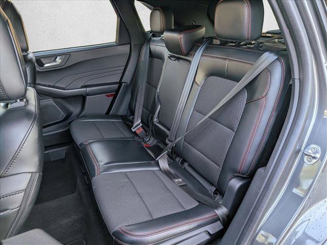 Used 2024 Ford Escape ST-Line image 17
