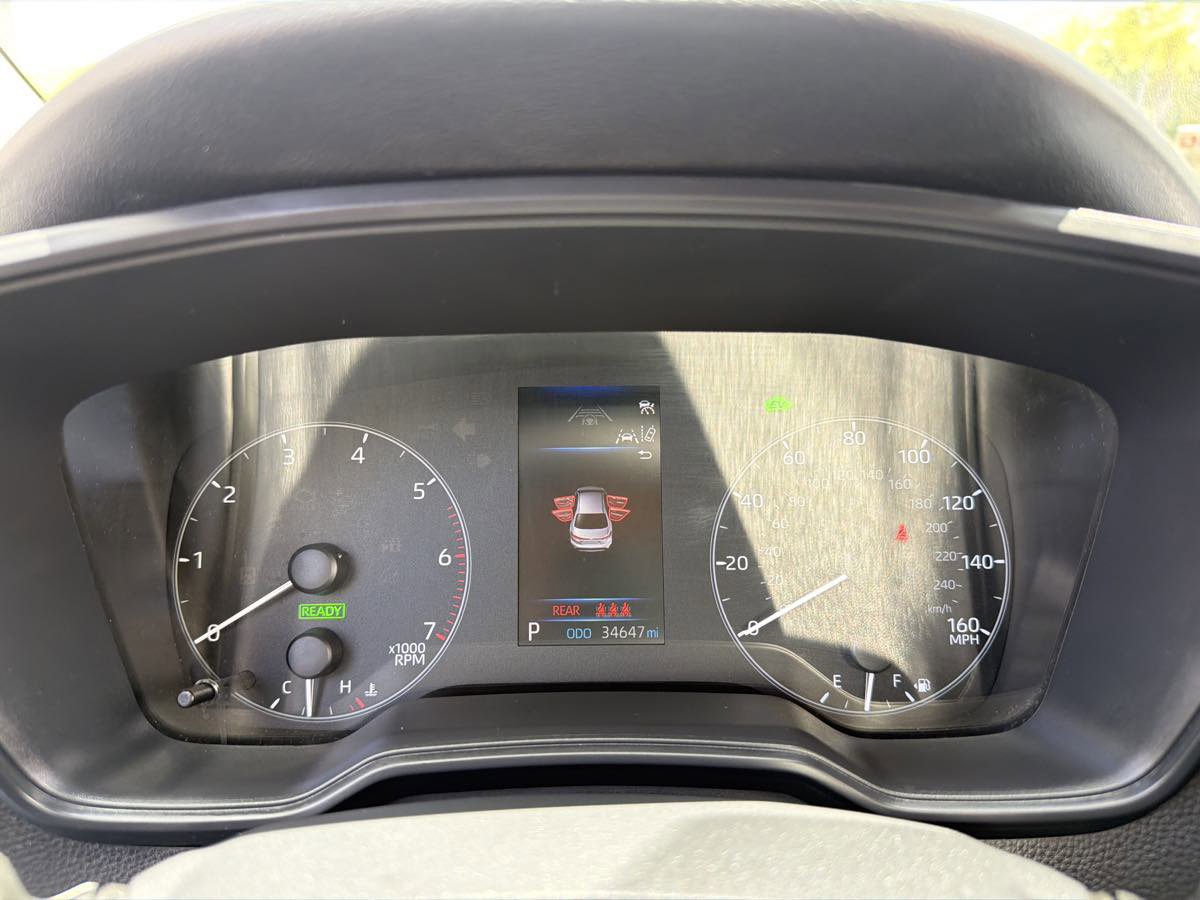 Used 2023 Toyota Corolla LE FWD image 25