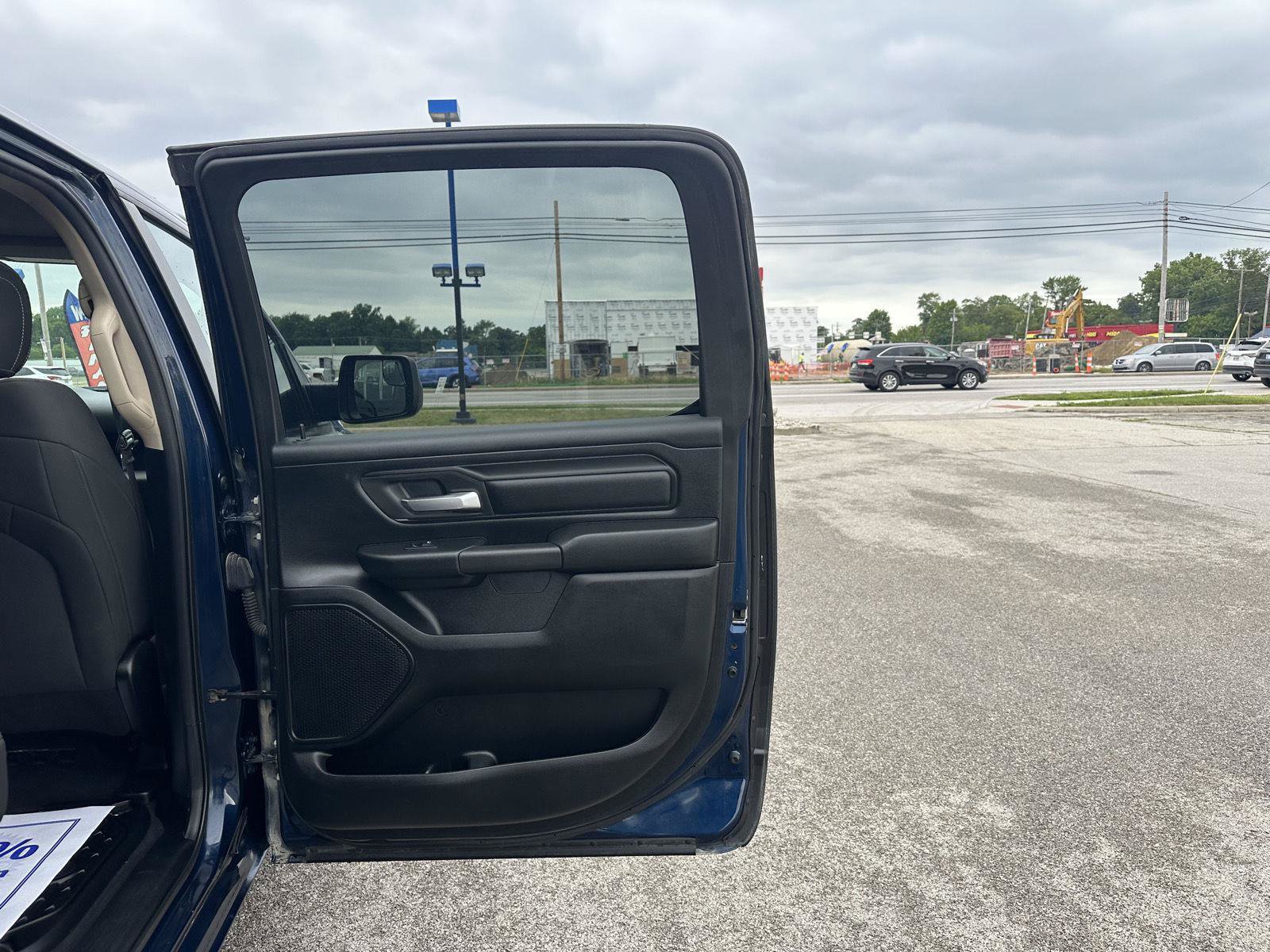 Used 2019 RAM 1500 Tradesman w/ SXT Appearance Group AWD/4WD image 23