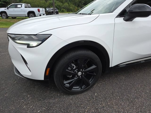Used 2021 Buick Envision Essence w/ Sport Touring Package AWD/4WD image 33