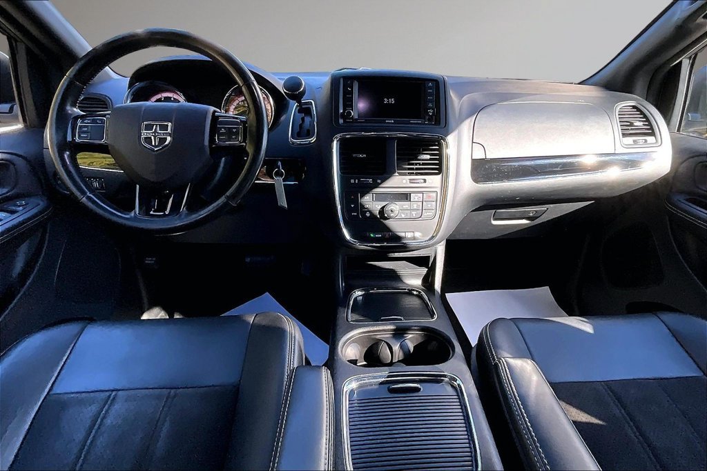 Used 2020 Dodge Grand Caravan SXT w/ Driver Convenience Group FWD image 8