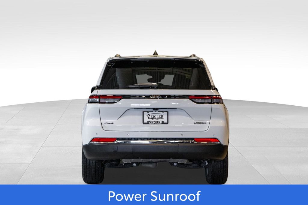 Used 2023 Jeep Grand Cherokee Laredo w/ Luxury Tech Group I image 6