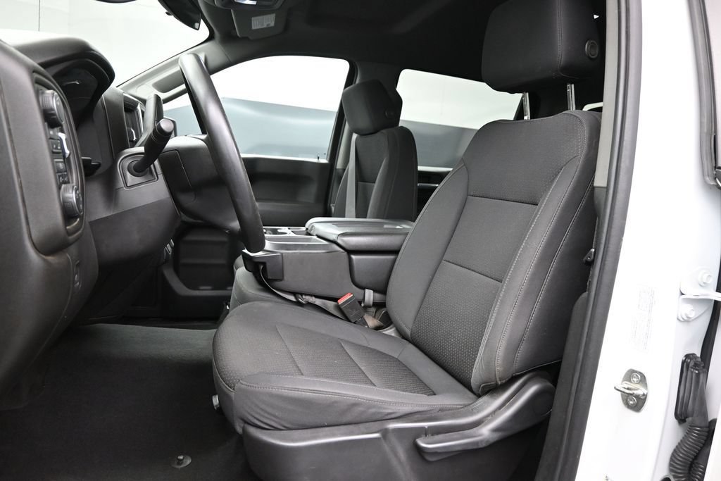 Used 2022 Chevrolet Silverado 1500 Custom AWD/4WD image 2