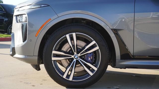 Used 2024 BMW X7 xDrive40i w/ Executive Package AWD/4WD image 5