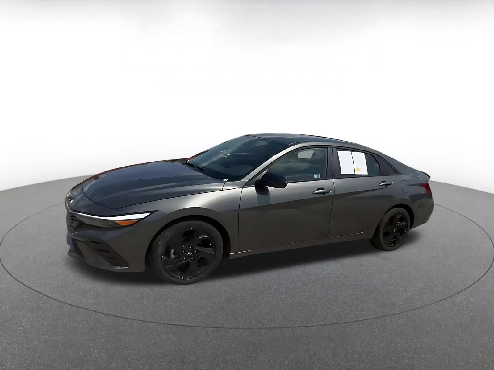 Used 2026 Hyundai Elantra Sport FWD image 7