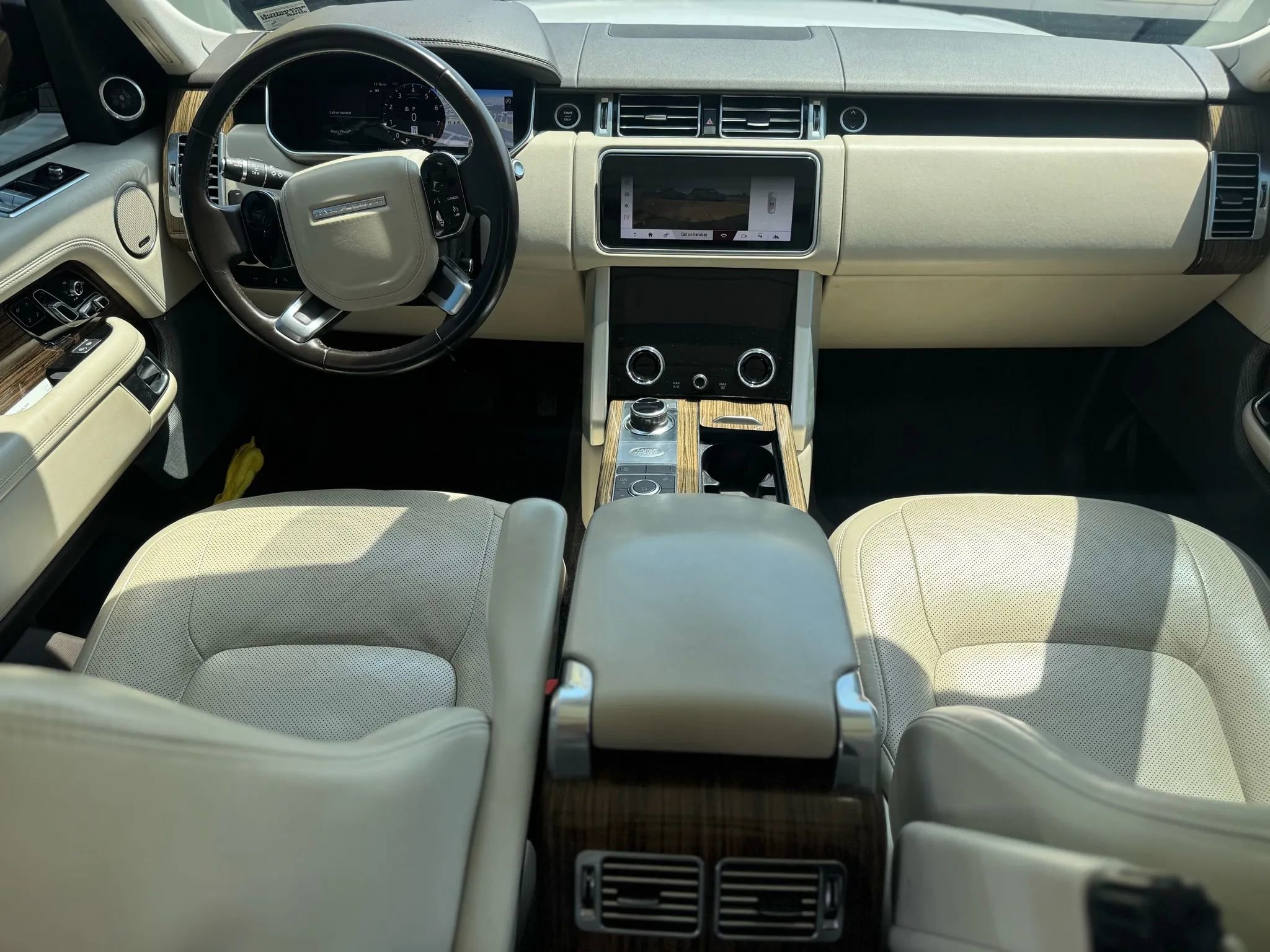 Used 2019 Land Rover Range Rover HSE image 13