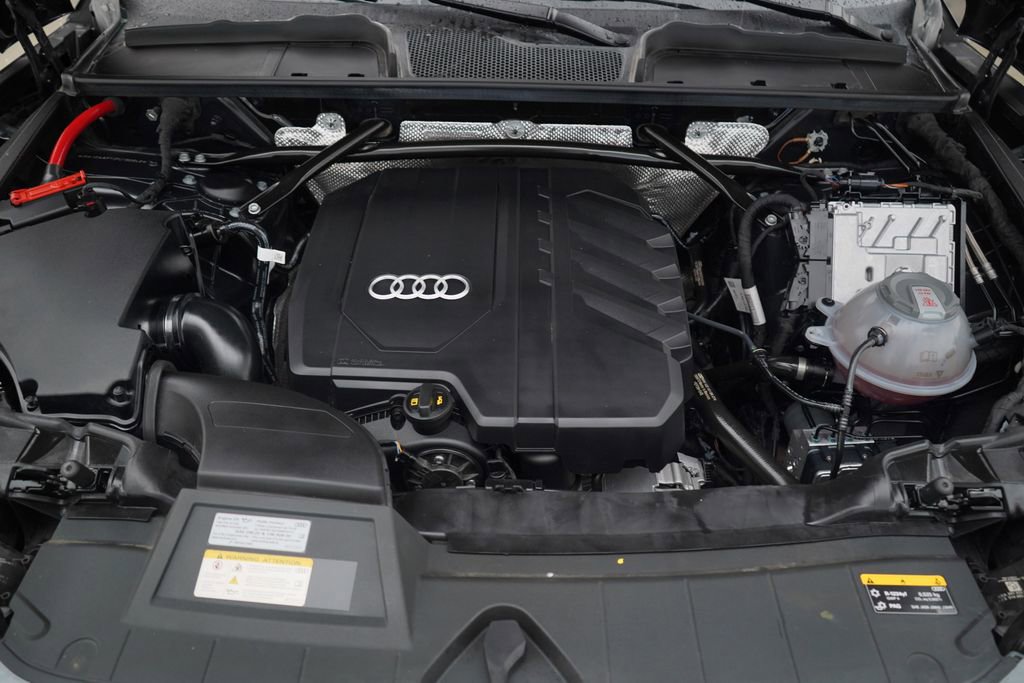 Used 2023 Audi Q5 2.0T Premium w/ Convenience Package image 13