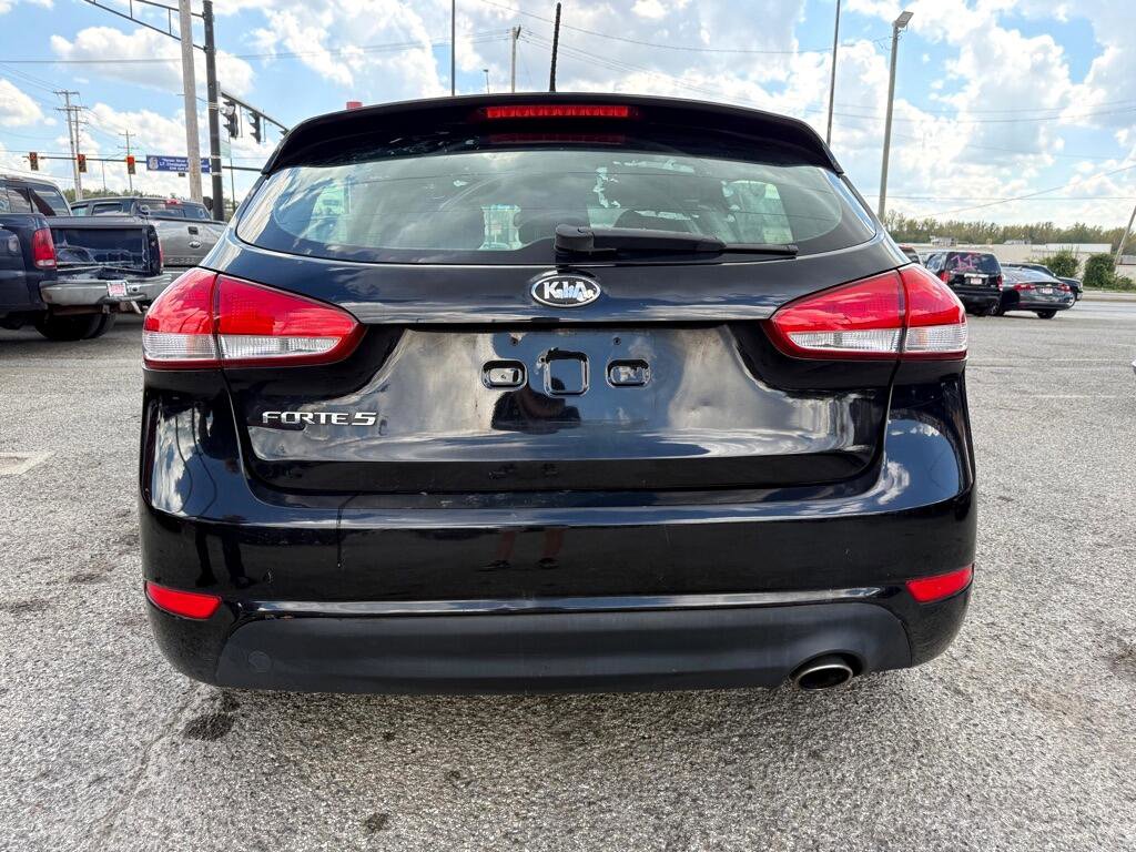 Used 2017 Kia Forte LX image 6
