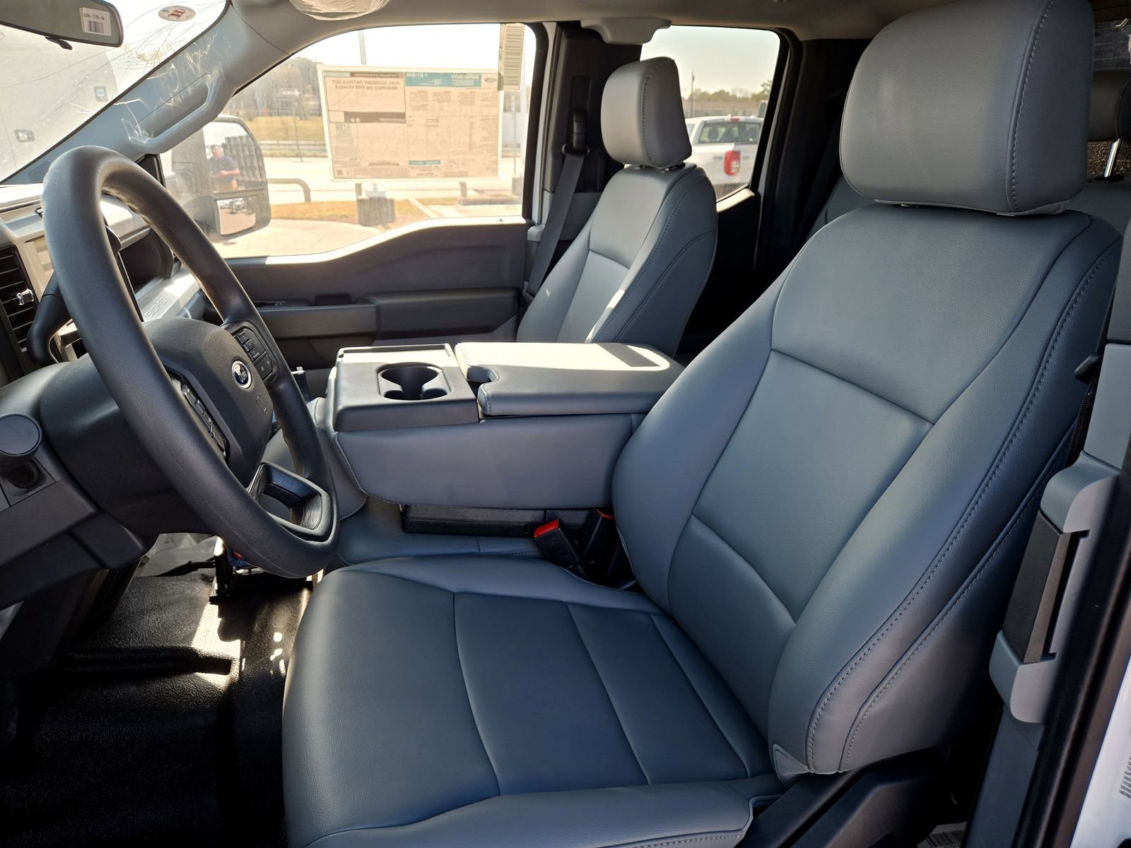 New 2025 Ford F550 4x4 SuperCab Super Duty image 17