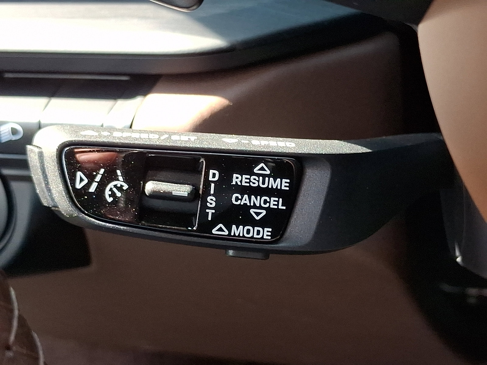 Certified 2023 Porsche 911 Carrera 4 GTS AWD/4WD image 30