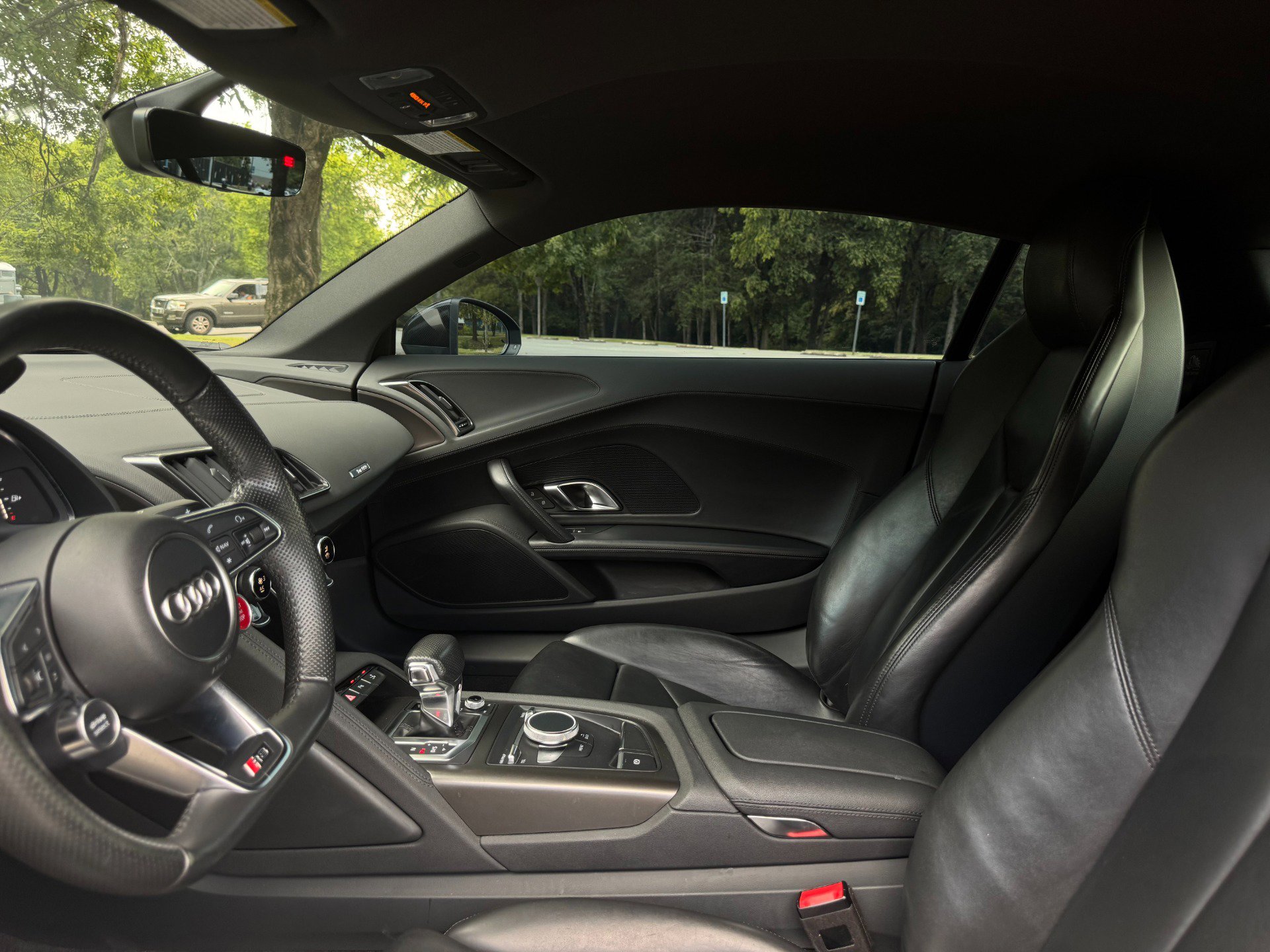 Used 2018 Audi R8 V10 image 22