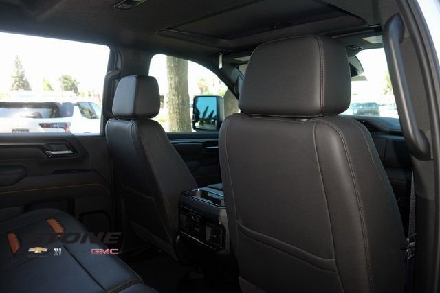 New 2025 GMC Sierra 2500 AT4 w/ AT4 Premium Plus Package image 24