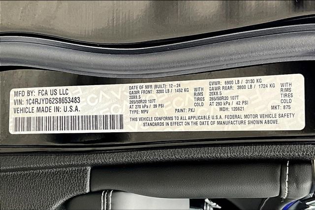 New 2025 Jeep Grand Cherokee Overland AWD/4WD image 14