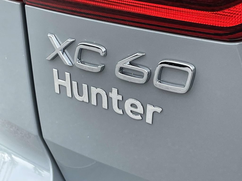 New 2026 Volvo XC60 B5 Plus w/ Protection Package Premier AWD/4WD image 30