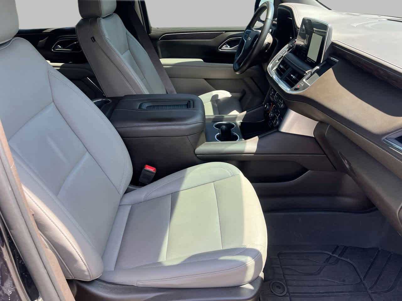 Used 2023 Chevrolet Tahoe LT w/ Luxury Package image 10