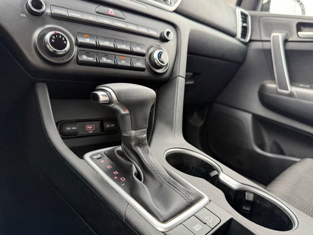 Used 2021 Kia Sportage LX image 19