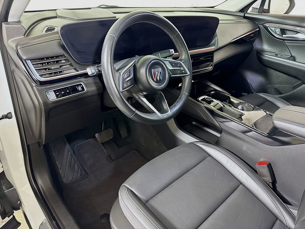 Used 2025 Buick Envision Preferred AWD/4WD image 7