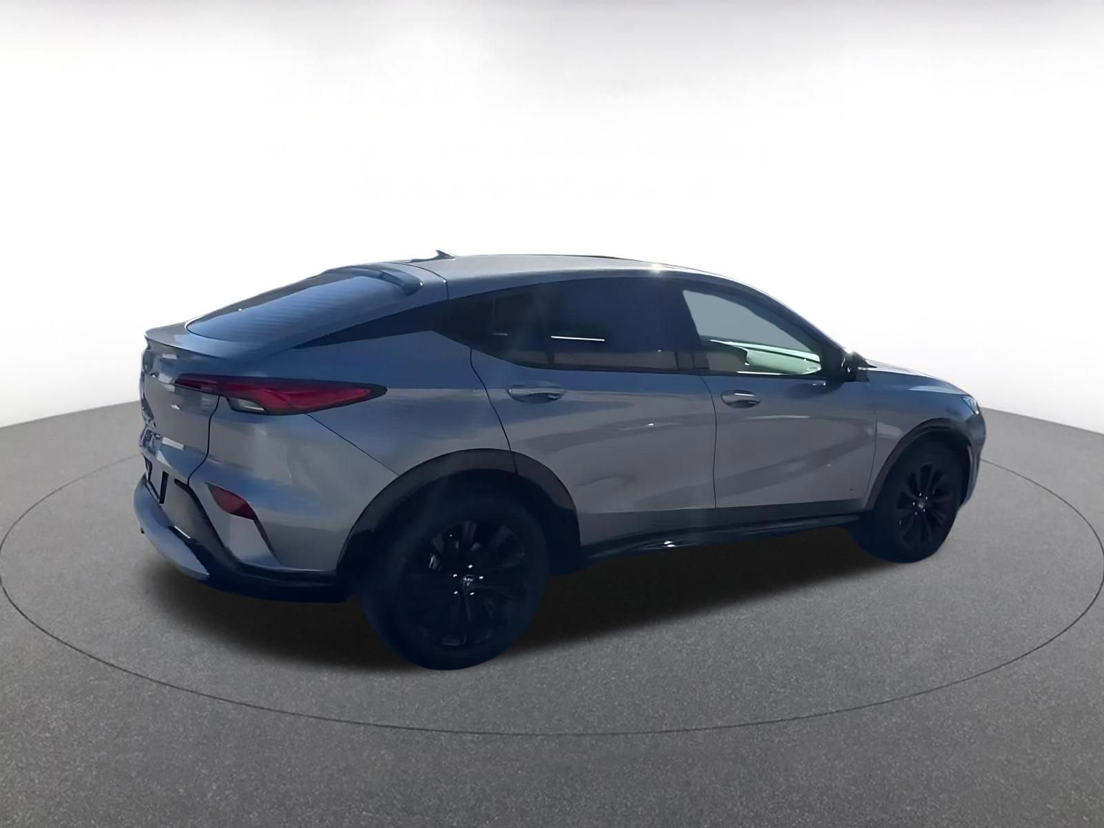 Used 2025 Buick Envista Sport Touring image 15