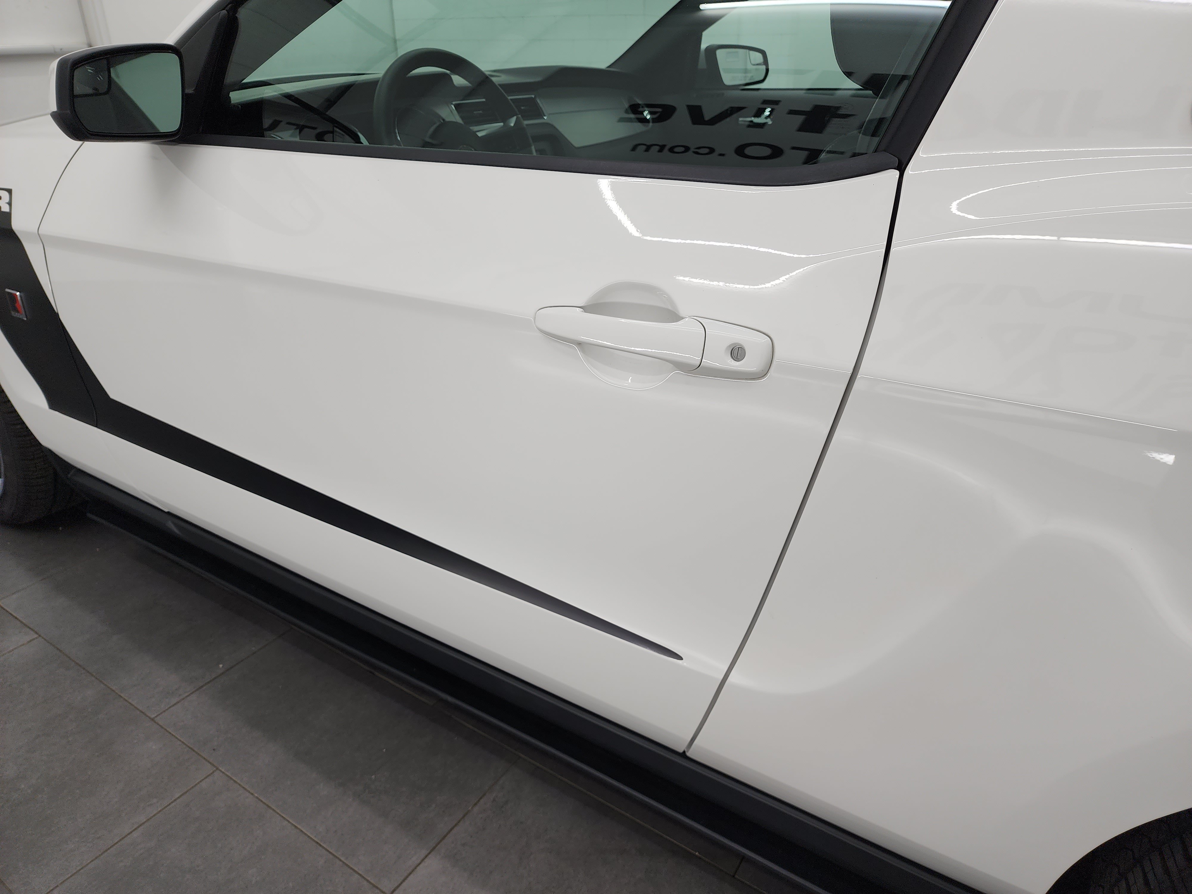 Used 2011 Ford Mustang GT Premium w/ Security Pkg RWD image 46
